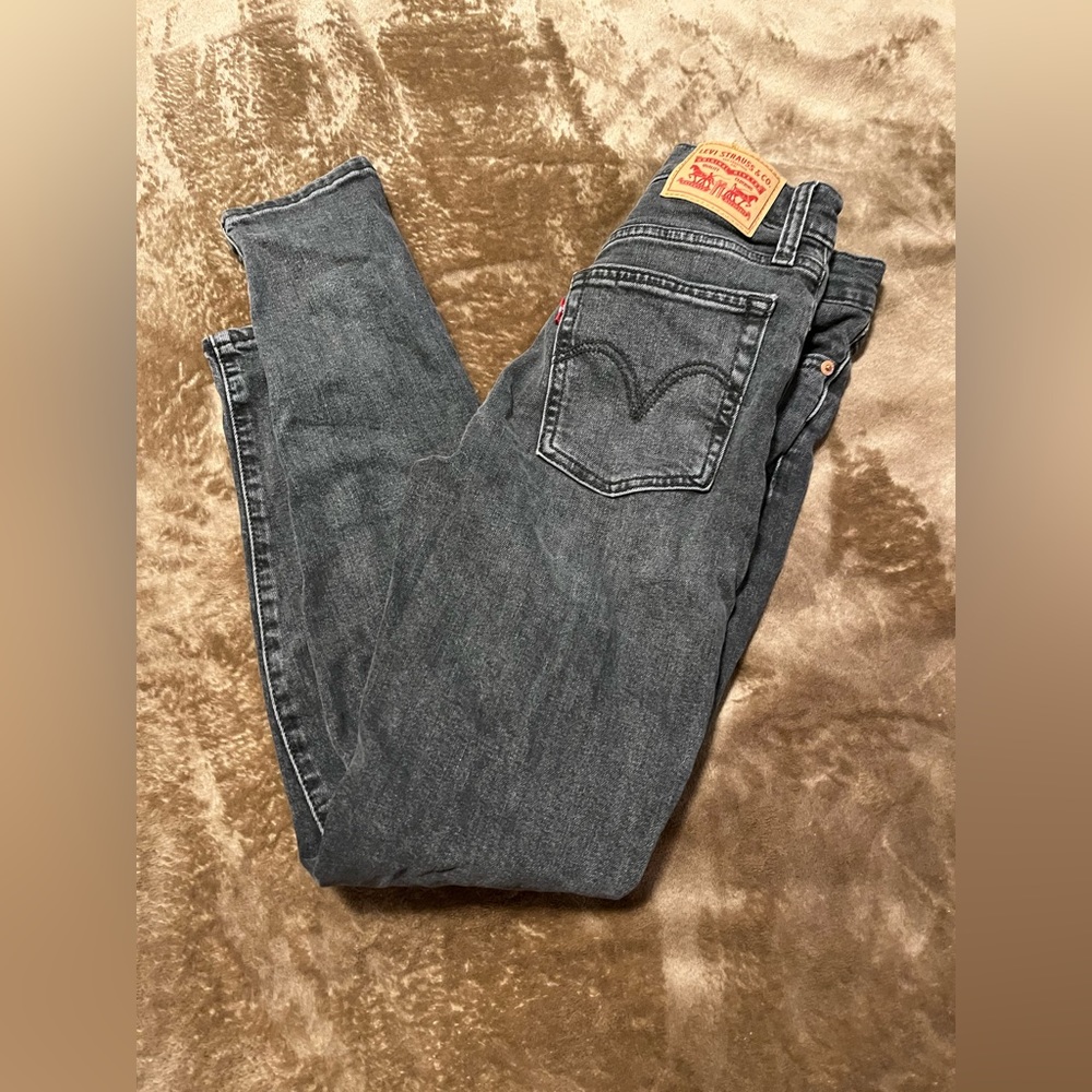Blackwash Levi Wedgie, high waist, multi button closure